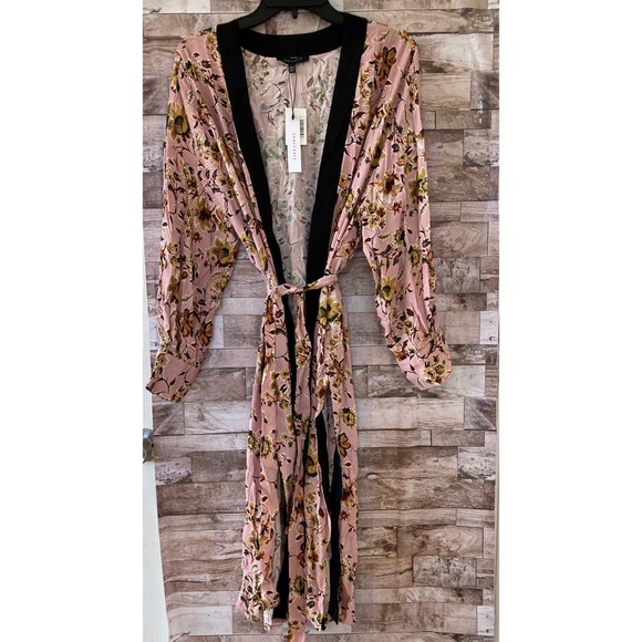 NWT SANCTUARY Calico Floral-Print Belted Kimono - Picture 9 of 10